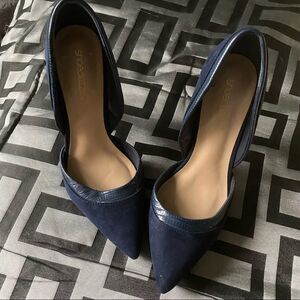 Shoedazzle suede navy blue pointy heel